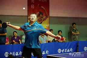 2025U18棒球触击，球棒角度怎样降低难度